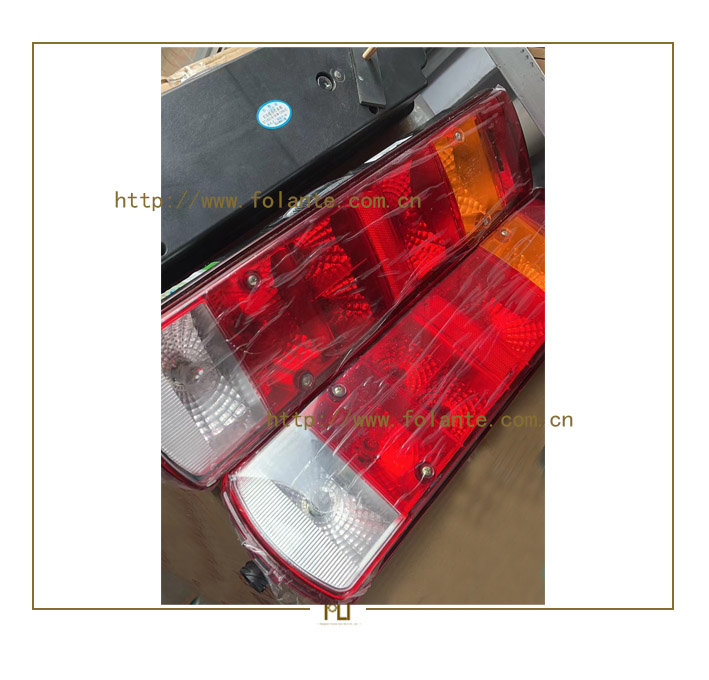 3716015-91W-C00/C-rear combination light assy